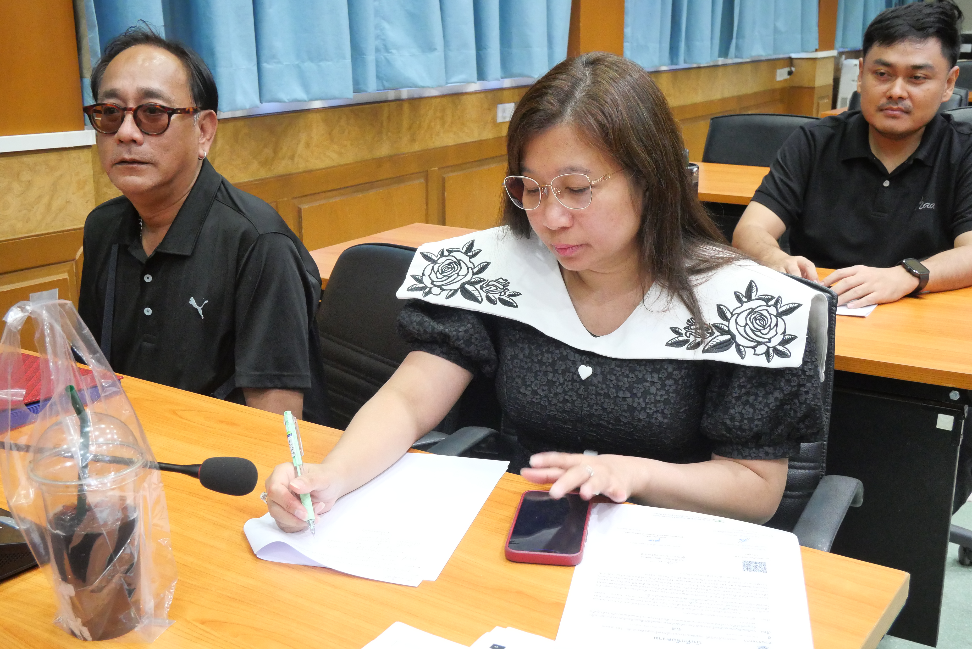 title - เลขาธิการ ส.ป.ก. เปิดการประชุม “สร้างความเข้าใจในการดำเนินโครงการและให้คำชี้แจงเกี่ยวกับการรวบรวม การเก็บข้อมูลเพื่อ ใช้ในการจัดทำแผนกำหนดตำแหน่ง เพื่อปรับปรุงการกำหนดตำแหน่งเป็นระดับสูงขึ้น ของ ส.ป.ก.”